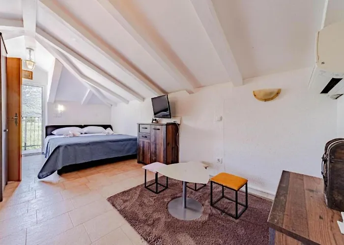 Olive House Vakantiehuis Ston